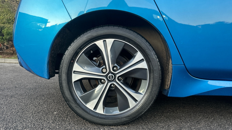 Nissan LEAF 160kW e+ N-Connecta 62kWh 5dr Auto Electric Hatchback